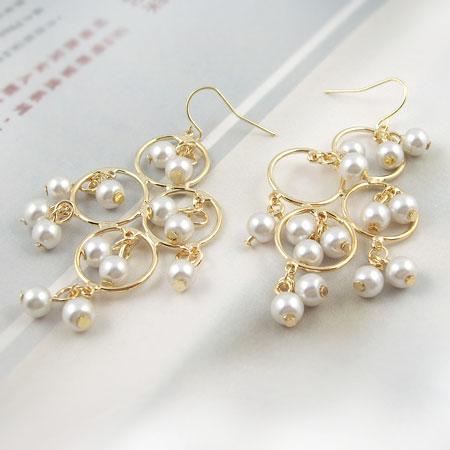 Golden Circle Earrings With Hanging Pearls