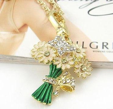 Elegant Bouquet Necklace
