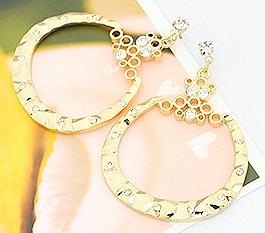 Oval Earrings With Diamonds