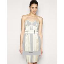 Evening dress with support inside