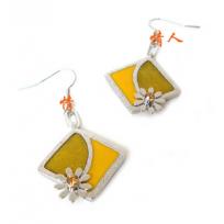 Silver Rhombus Earrings With Diamonds